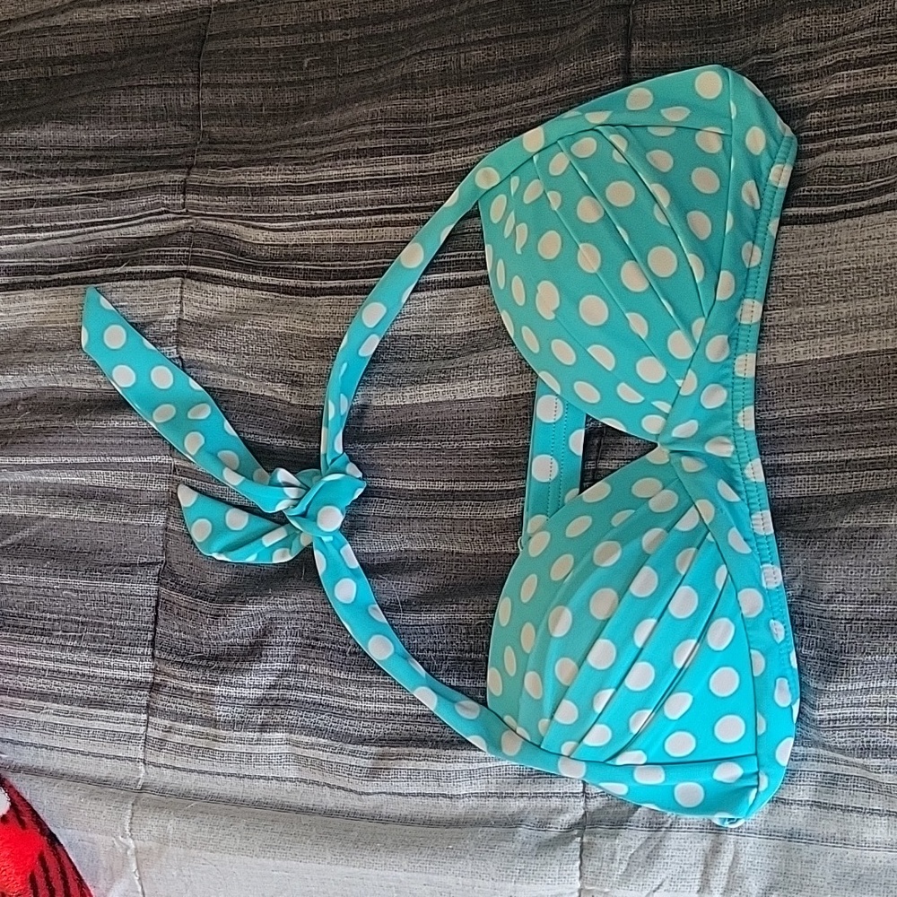❤️5 fir $10 bikini top